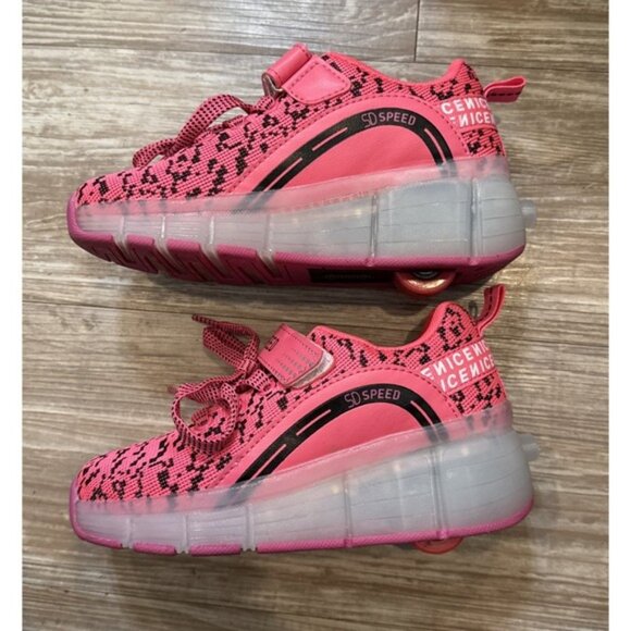 SD Speed Fashion Big Girls Youth Light Up Roller Shoes Size 1 Hot Pink - Picture 3 of 9